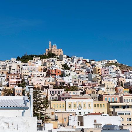 The Ten Syros Ermoupoli Bagian luar foto