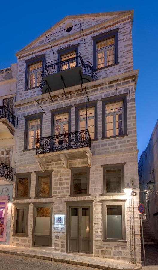 The Ten Syros Ermoupoli Bagian luar foto